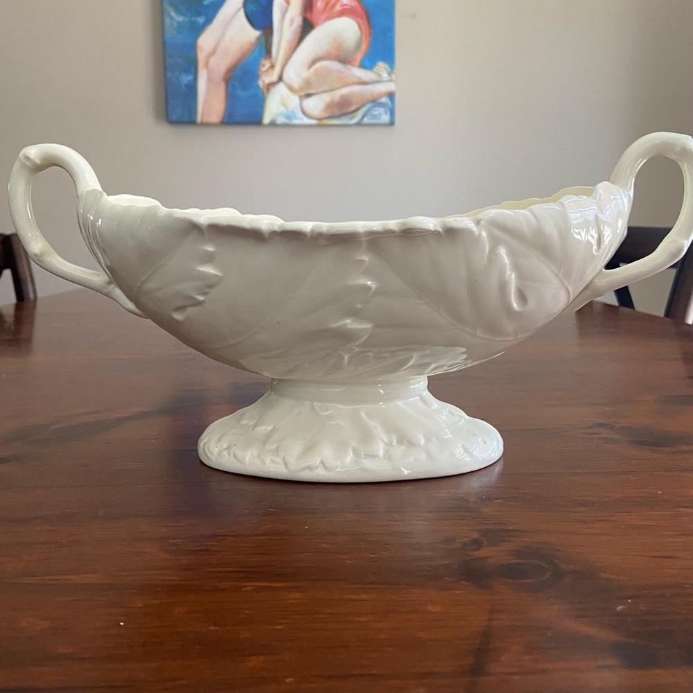 Rare Wedgwood Queensware Majolica Leaf Centerpiece Serving Bowl 14" x 7"